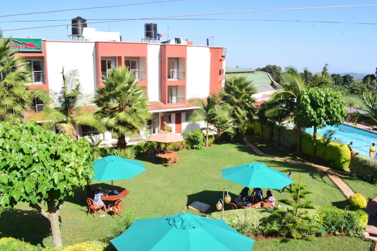 Meru Slopes Hotel Exterior photo