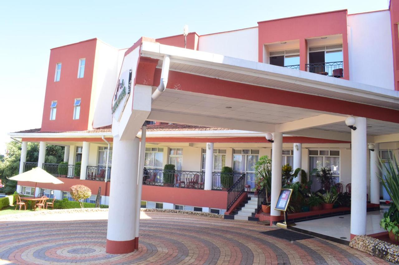 Meru Slopes Hotel Exterior photo