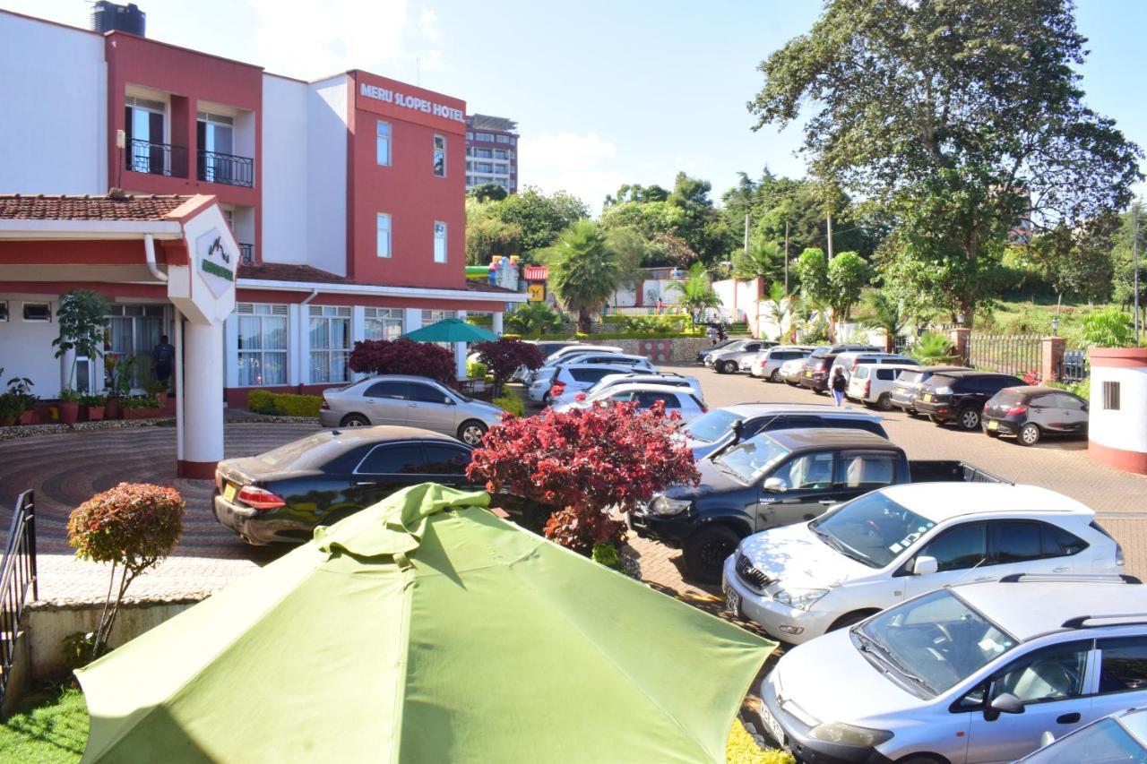 Meru Slopes Hotel Exterior photo
