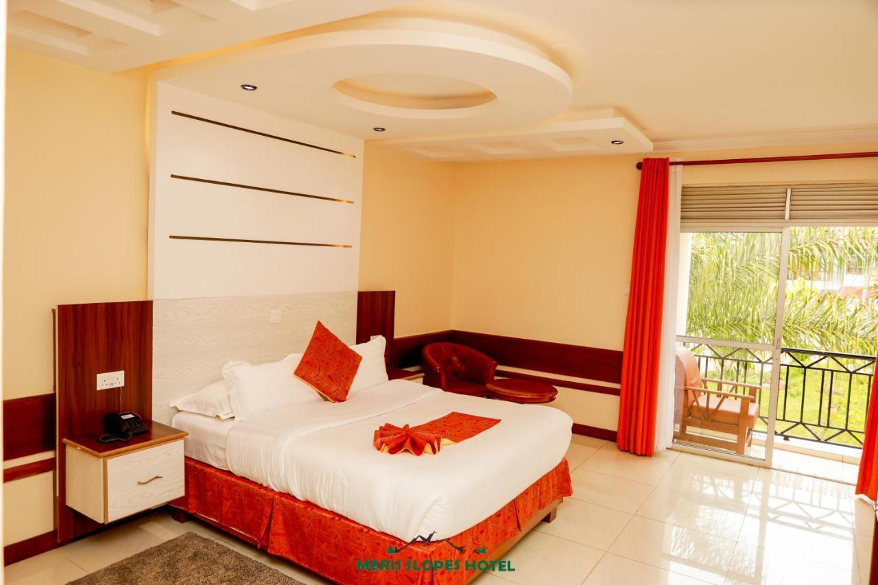 Meru Slopes Hotel Exterior photo