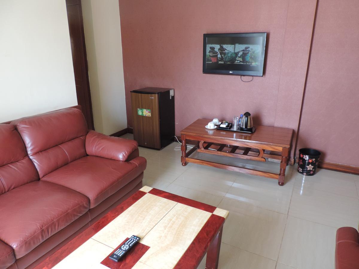 Meru Slopes Hotel Exterior photo